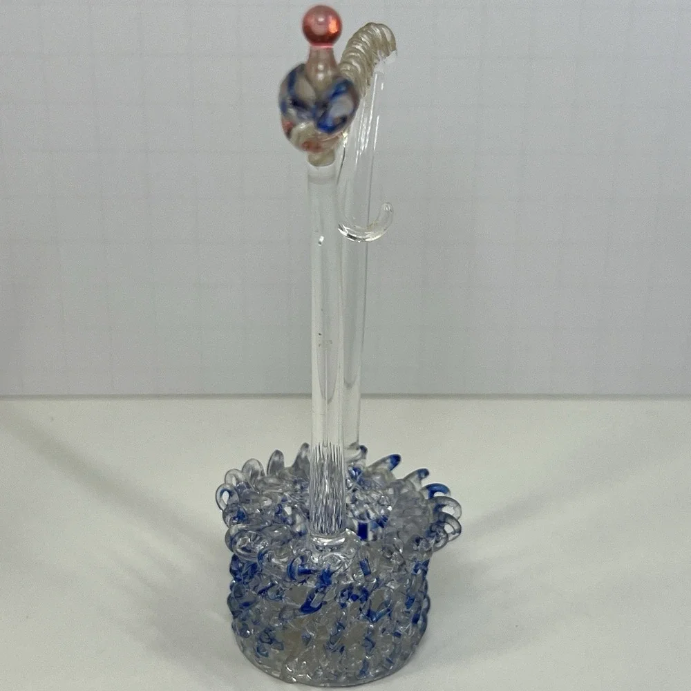 The Unbranded Brand vintage acrylic